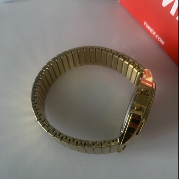 Timex Indiglo T2N029 - Gold - Picture 7 of 8